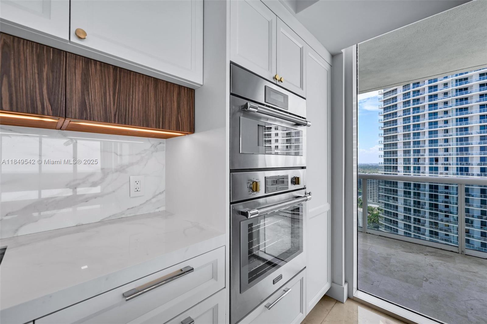See details 2601 3 / 4 2078 sq. ft. $ 2025-07-30 0 Photo