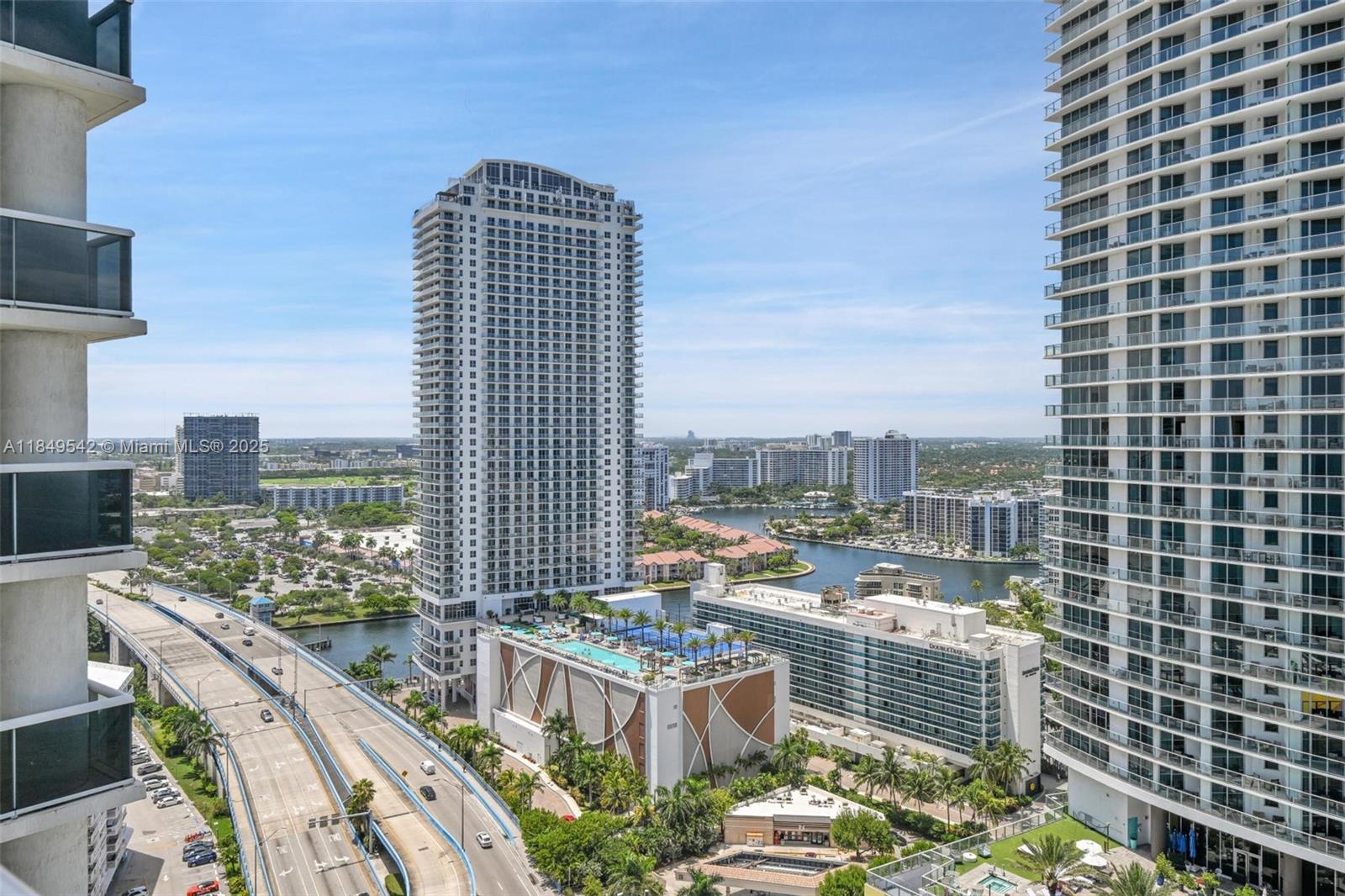 See details 2601 3 / 4 2078 sq. ft. $ 2025-07-30 0 Photo