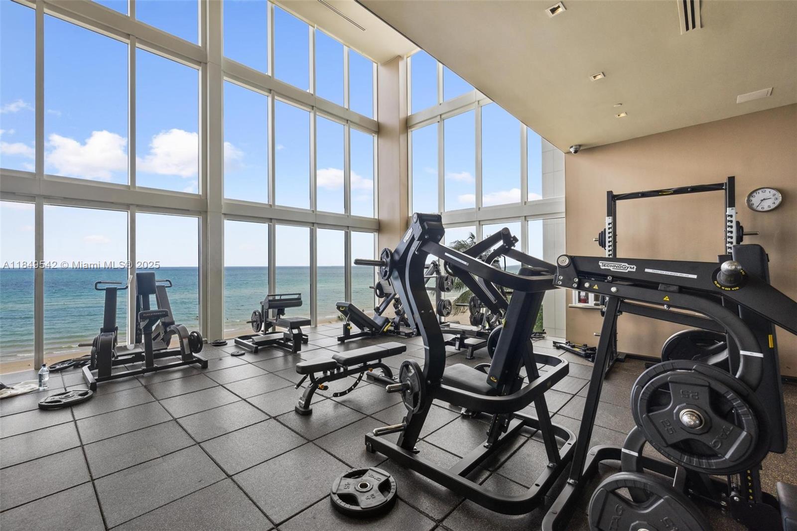 See details 2601 3 / 4 2078 sq. ft. $ 2025-07-30 0 Photo