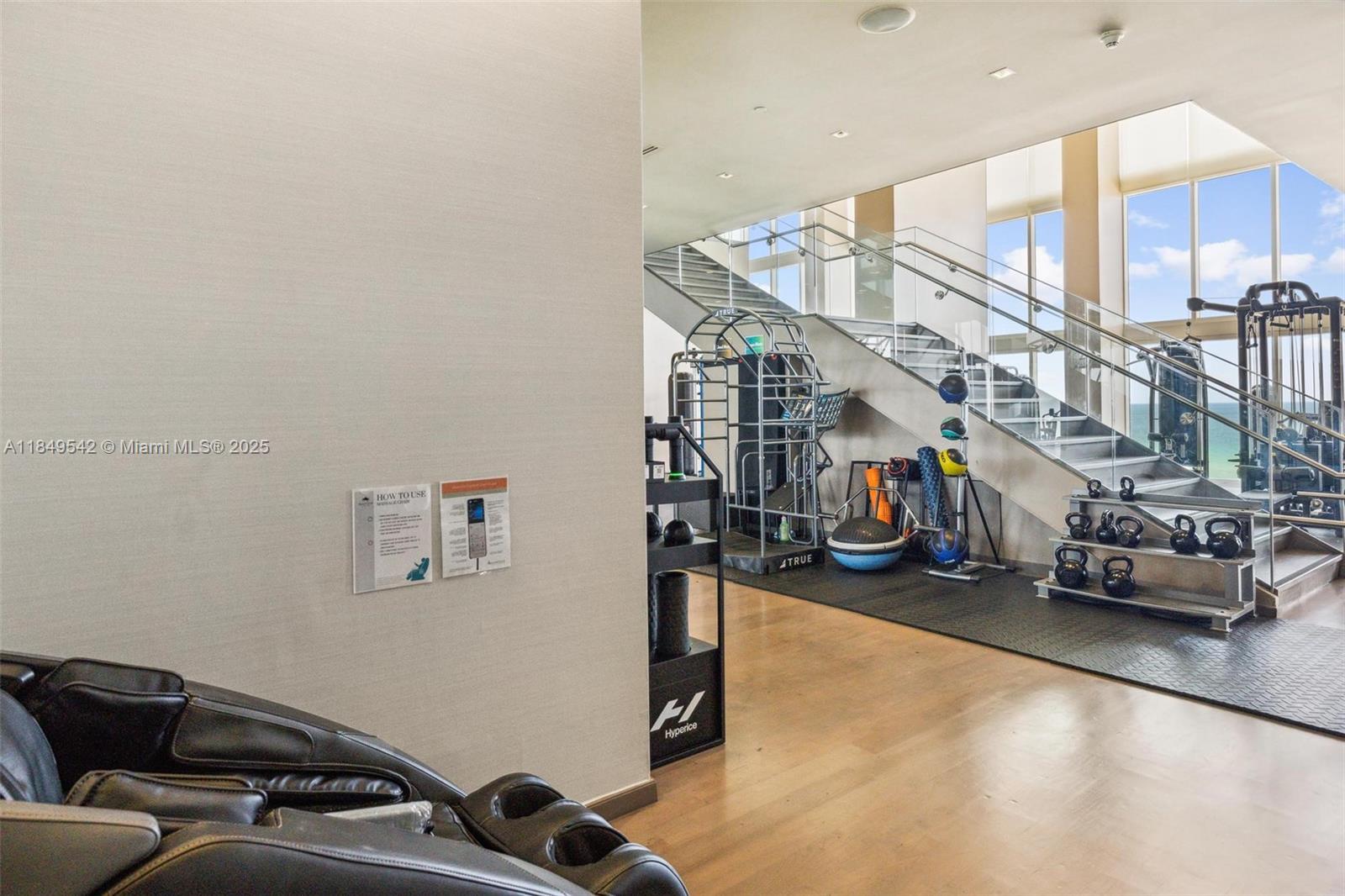 See details 2601 3 / 4 2078 sq. ft. $ 2025-07-30 0 Photo