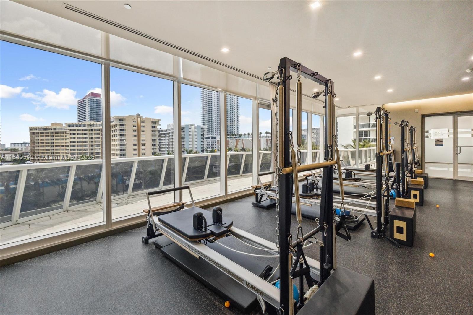 See details 2601 3 / 4 2078 sq. ft. $ 2025-07-30 0 Photo