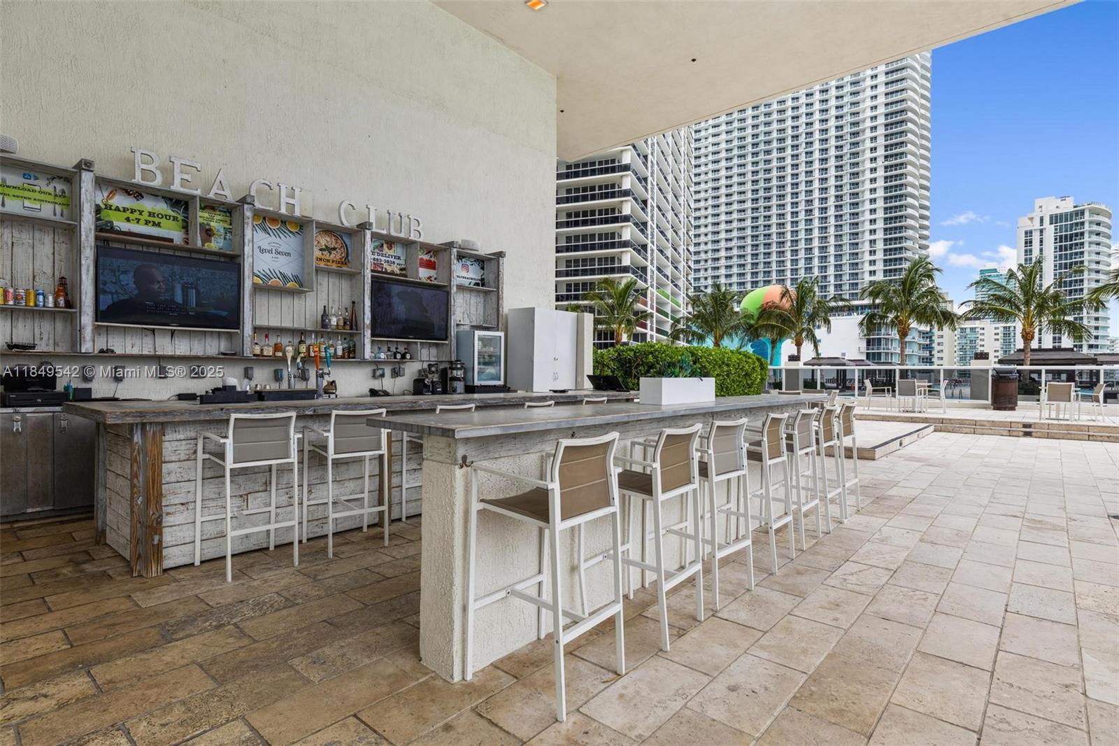 See details 2601 3 / 4 2078 sq. ft. $ 2025-07-30 0 Photo