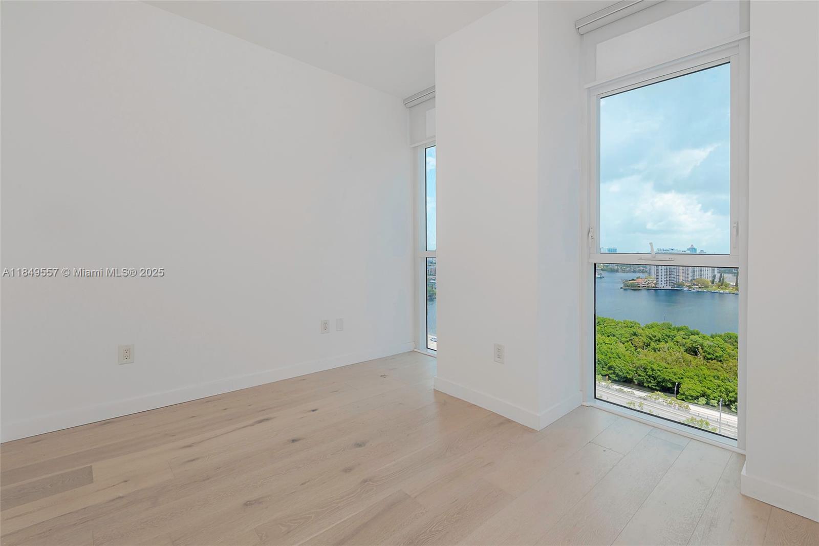Photo of 400 Sunny Isles Blvd  #1819, Sunny Isles Beach, Florida, 33160 - 