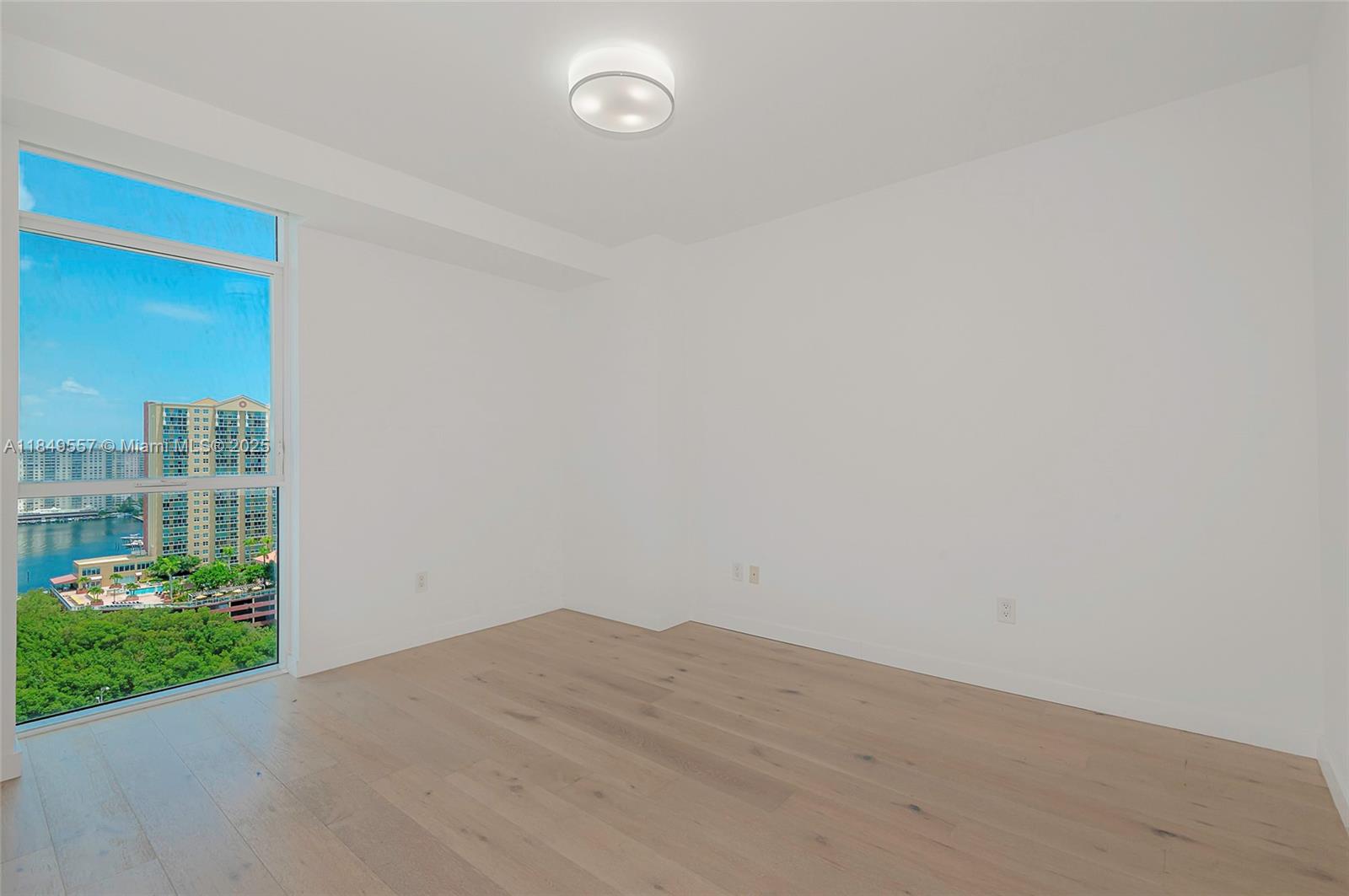 Photo of 400 Sunny Isles Blvd  #1819, Sunny Isles Beach, Florida, 33160 - 