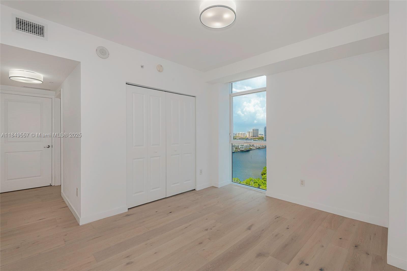 Photo of 400 Sunny Isles Blvd  #1819, Sunny Isles Beach, Florida, 33160 - 