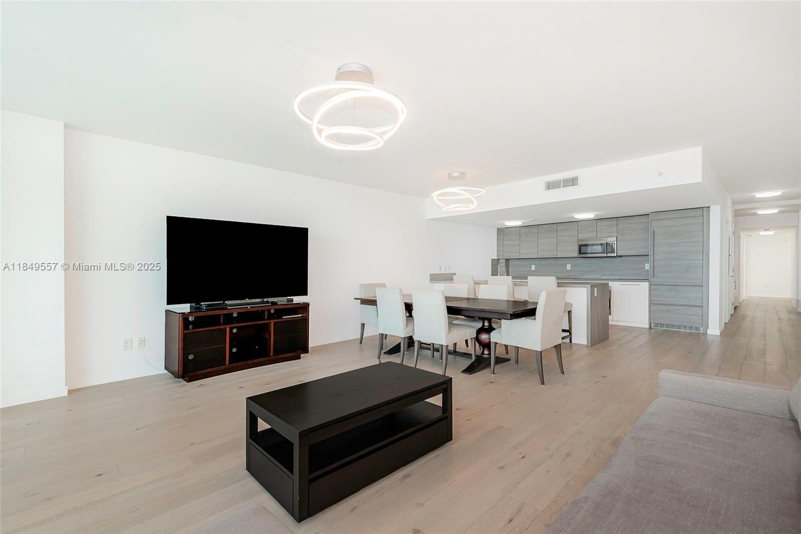 Photo of 400 Sunny Isles Blvd  #1819, Sunny Isles Beach, Florida, 33160 - 