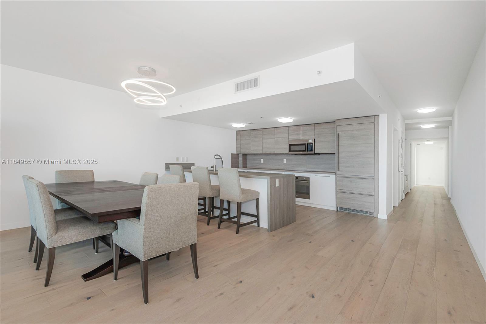 Photo of 400 Sunny Isles Blvd  #1819, Sunny Isles Beach, Florida, 33160 - 