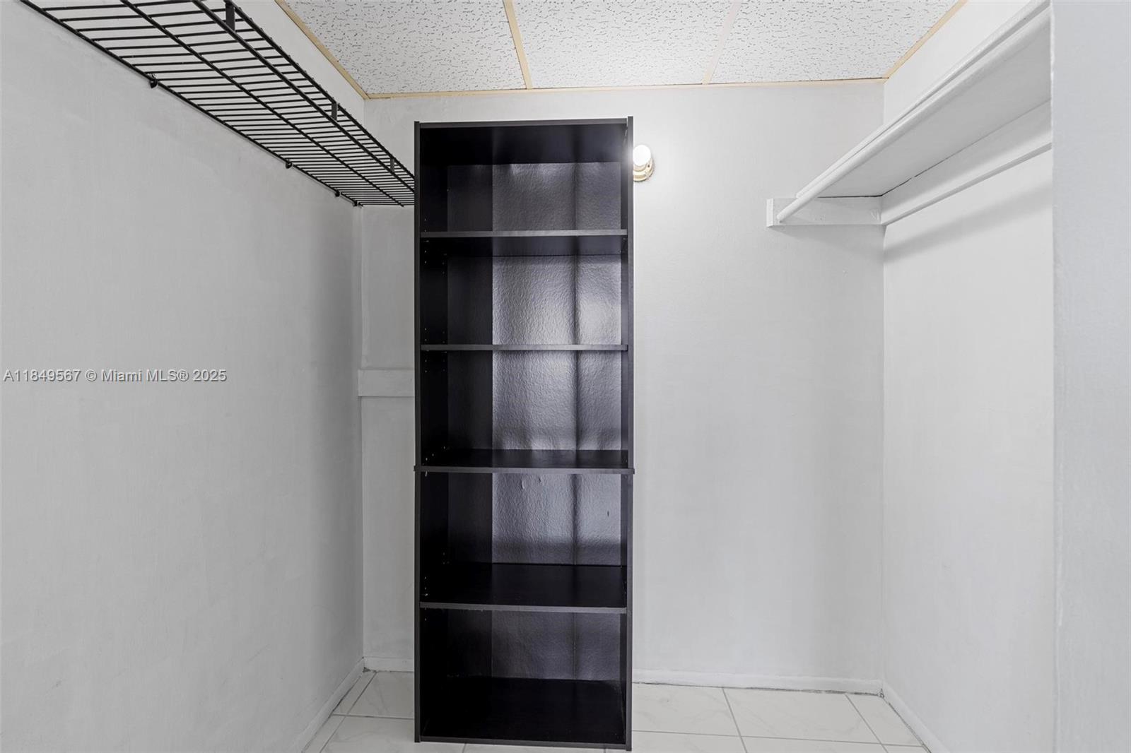 MS 2 / 2 1275 sq. ft. $ 2025-11-10 0 Photo