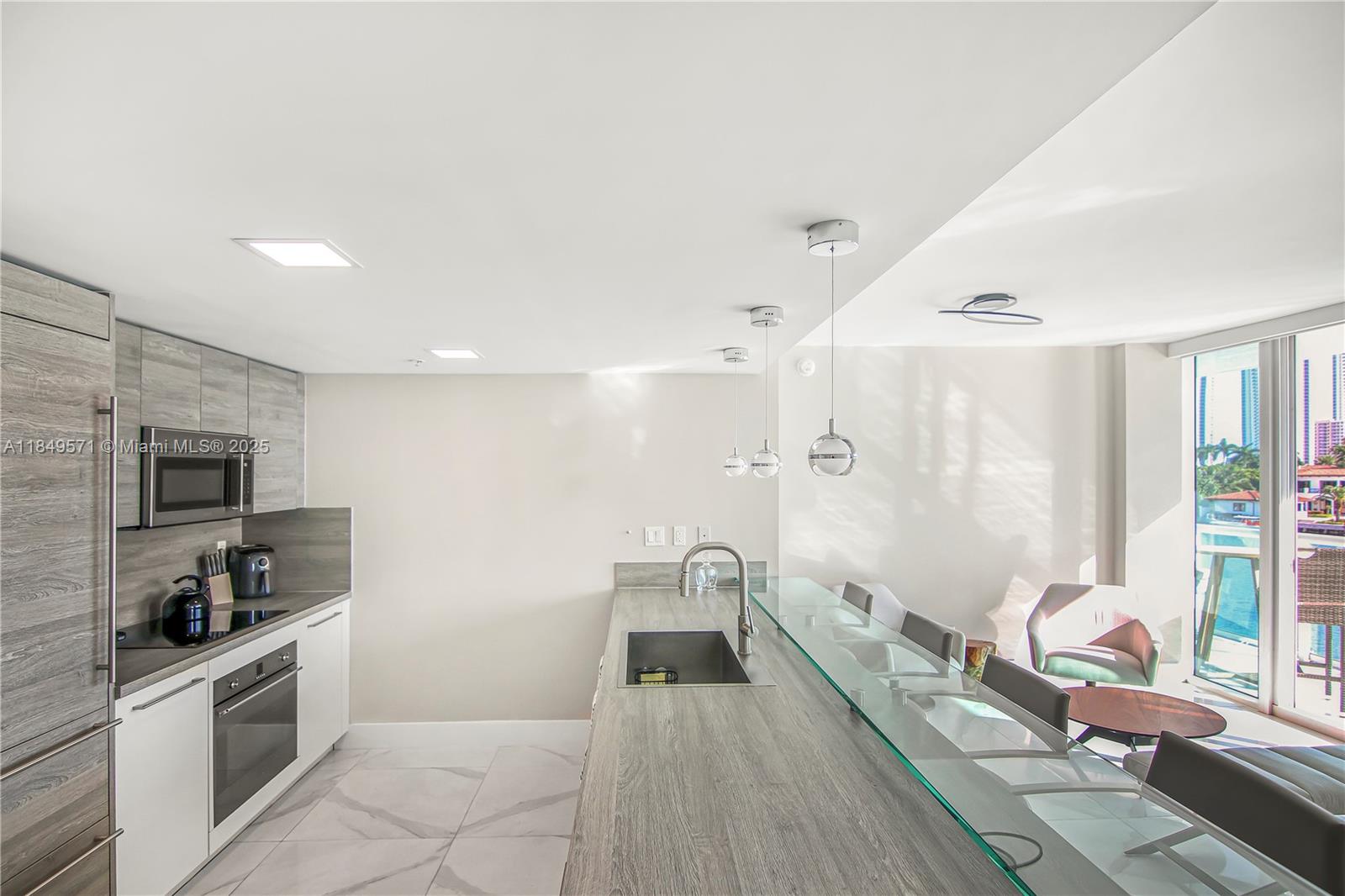 Photo of 400 Sunny Isles Blvd  #307, Sunny Isles Beach, Florida, 33160 - 