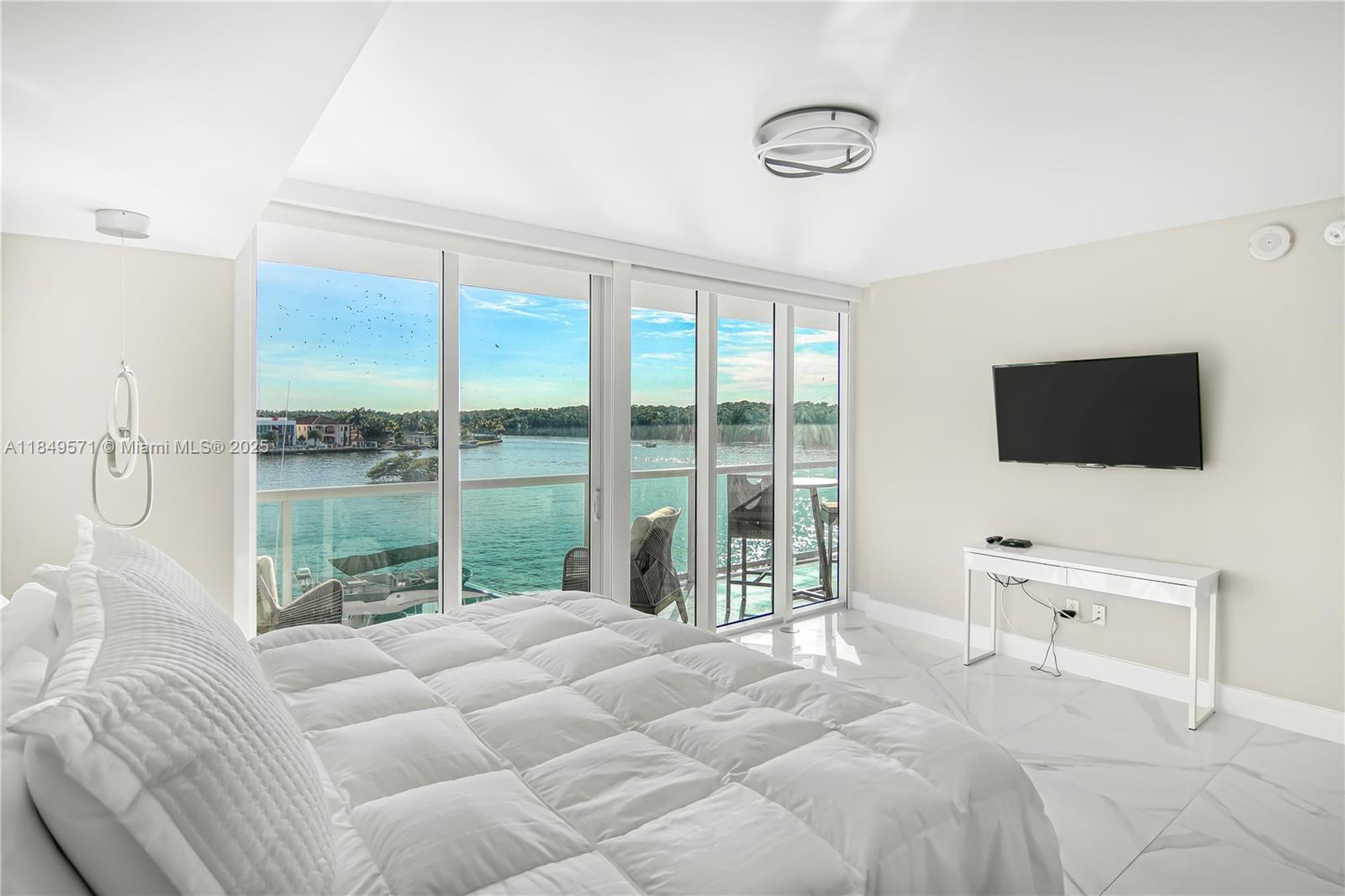 Photo of 400 Sunny Isles Blvd  #307, Sunny Isles Beach, Florida, 33160 - 