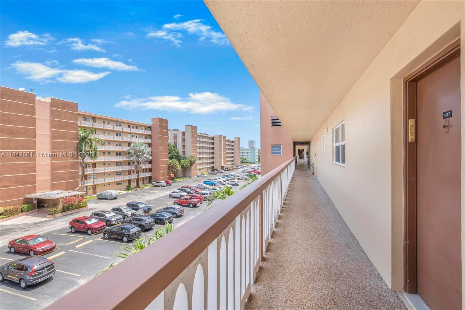 Photo of 500 12th Ave #407, Hallandale Beach, Florida, 33009 -