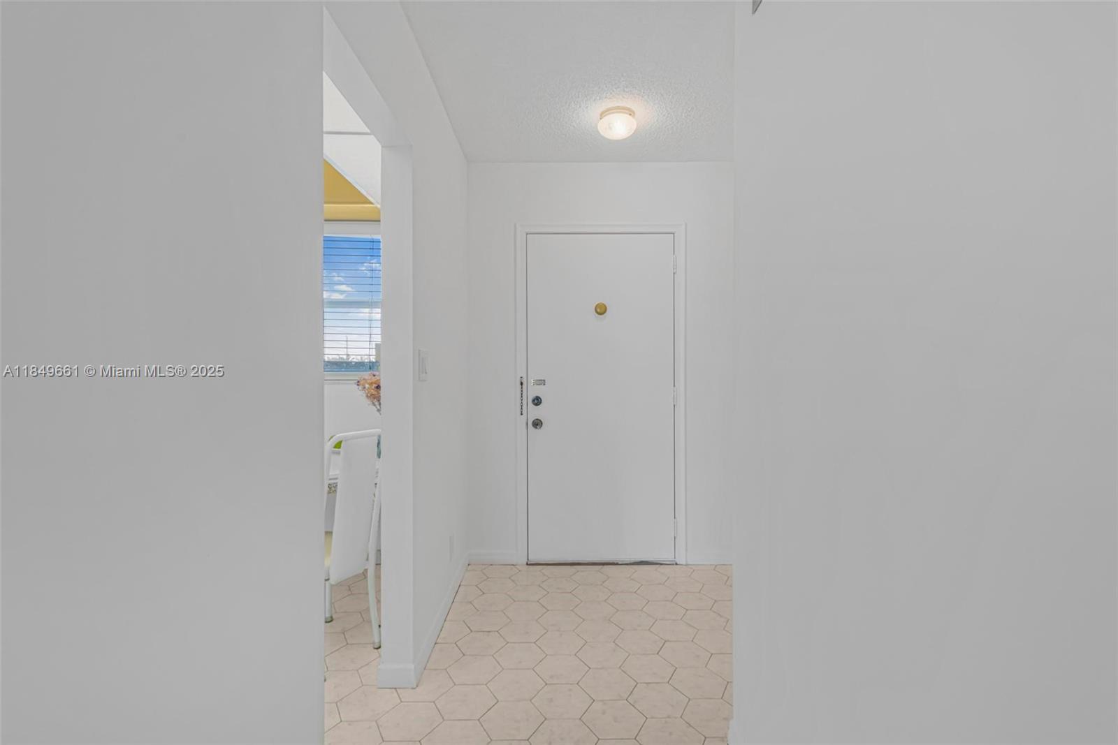 Photo of 500 12th Ave #407, Hallandale Beach, Florida, 33009 -