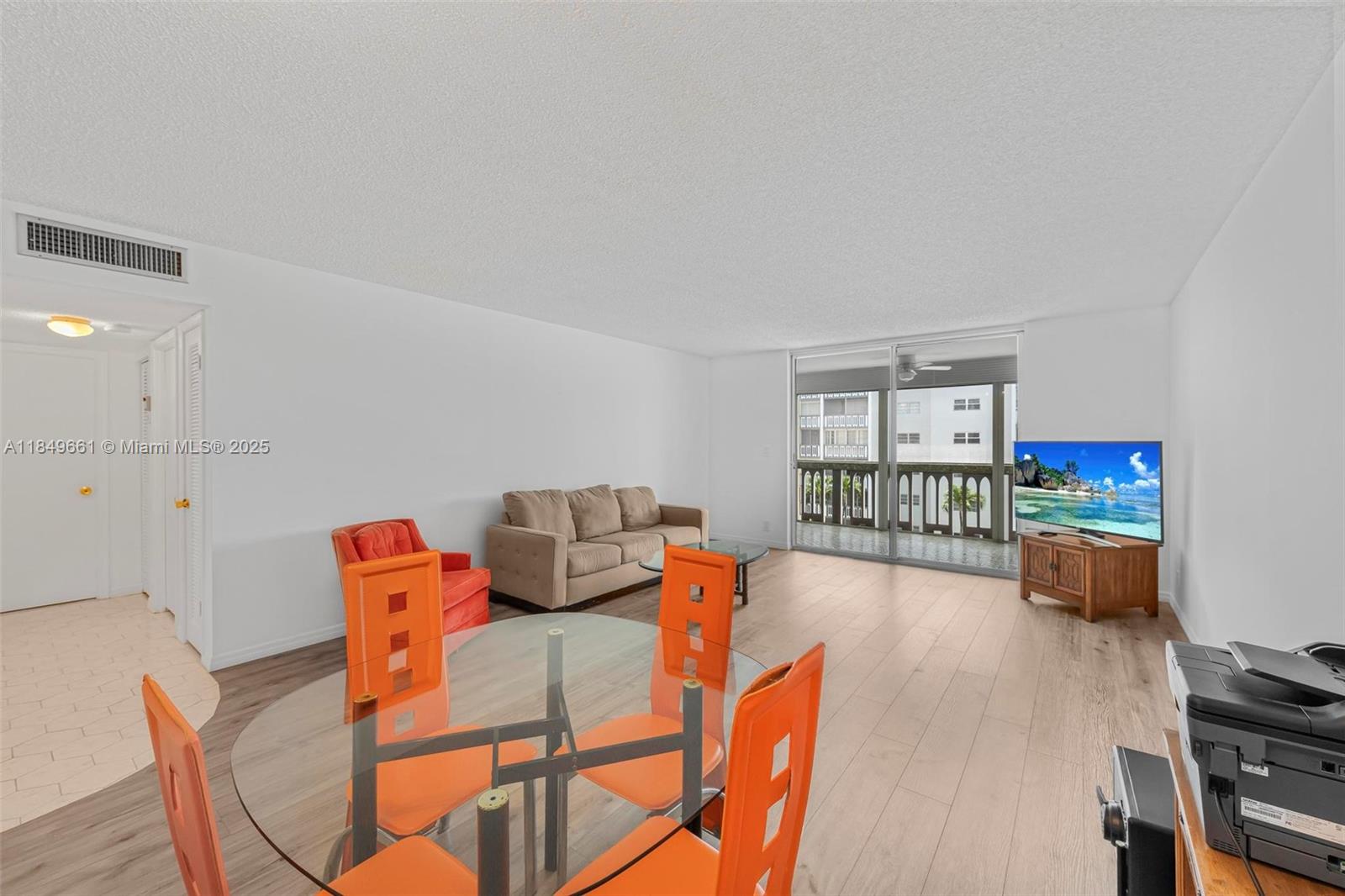 Photo of 500 12th Ave #407, Hallandale Beach, Florida, 33009 -
