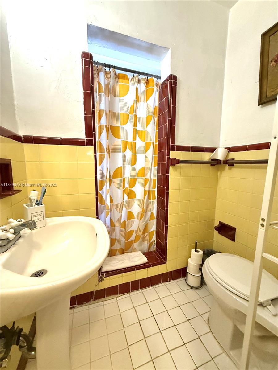 See details / 1958 sq. ft. $ 2025-07-30 0 Photo