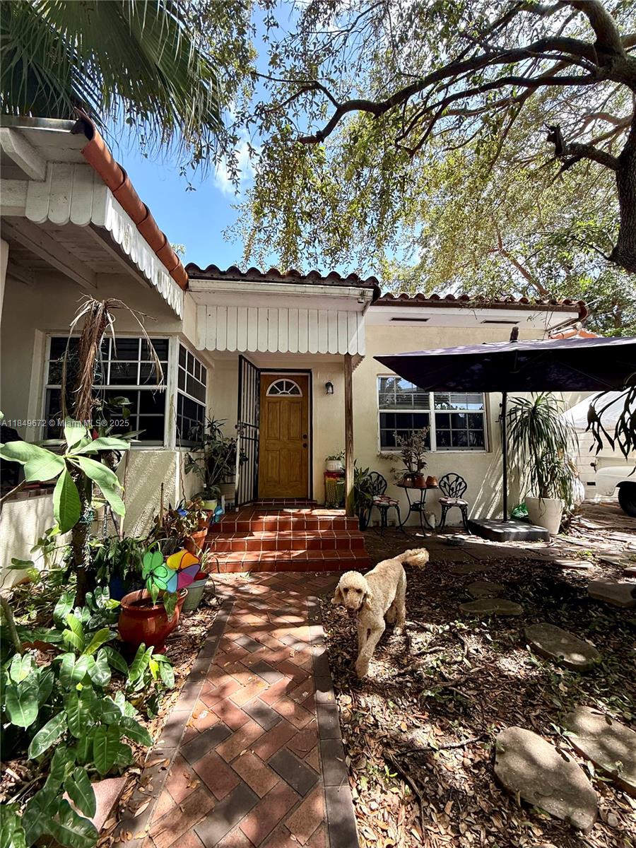 See details / 1958 sq. ft. $ 2025-07-30 0 Photo