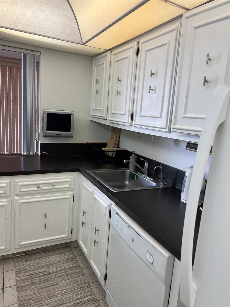 Photo of 2000 Atlantic Shores Blvd  #504, Hallandale Beach, Florida, 33009 - 