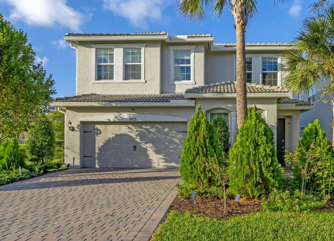 See details 3813 5 / 3 2502 sq. ft. $ 2025-07-30 0 Photo