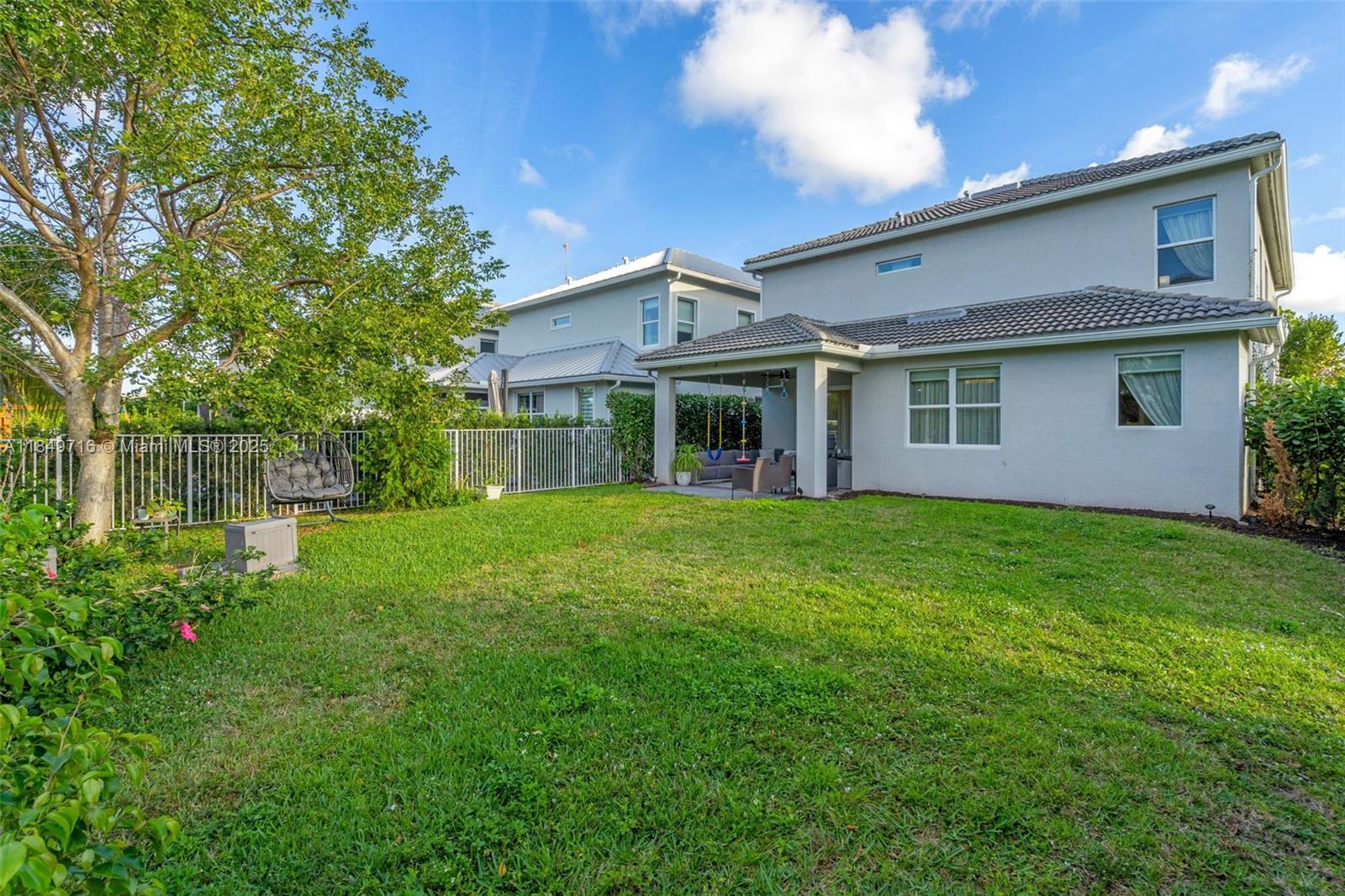 See details 3813 5 / 3 2502 sq. ft. $ 2025-07-30 0 Photo