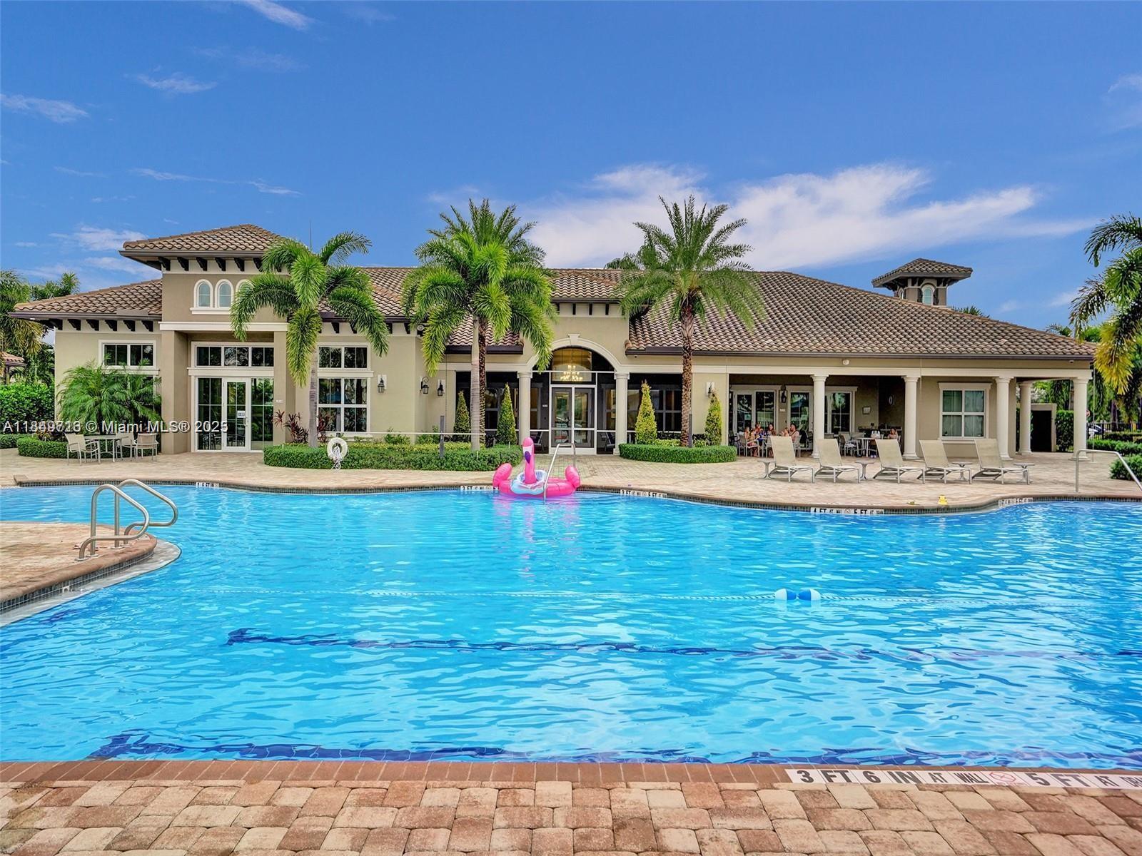 See details 3813 5 / 3 2502 sq. ft. $ 2025-07-30 0 Photo