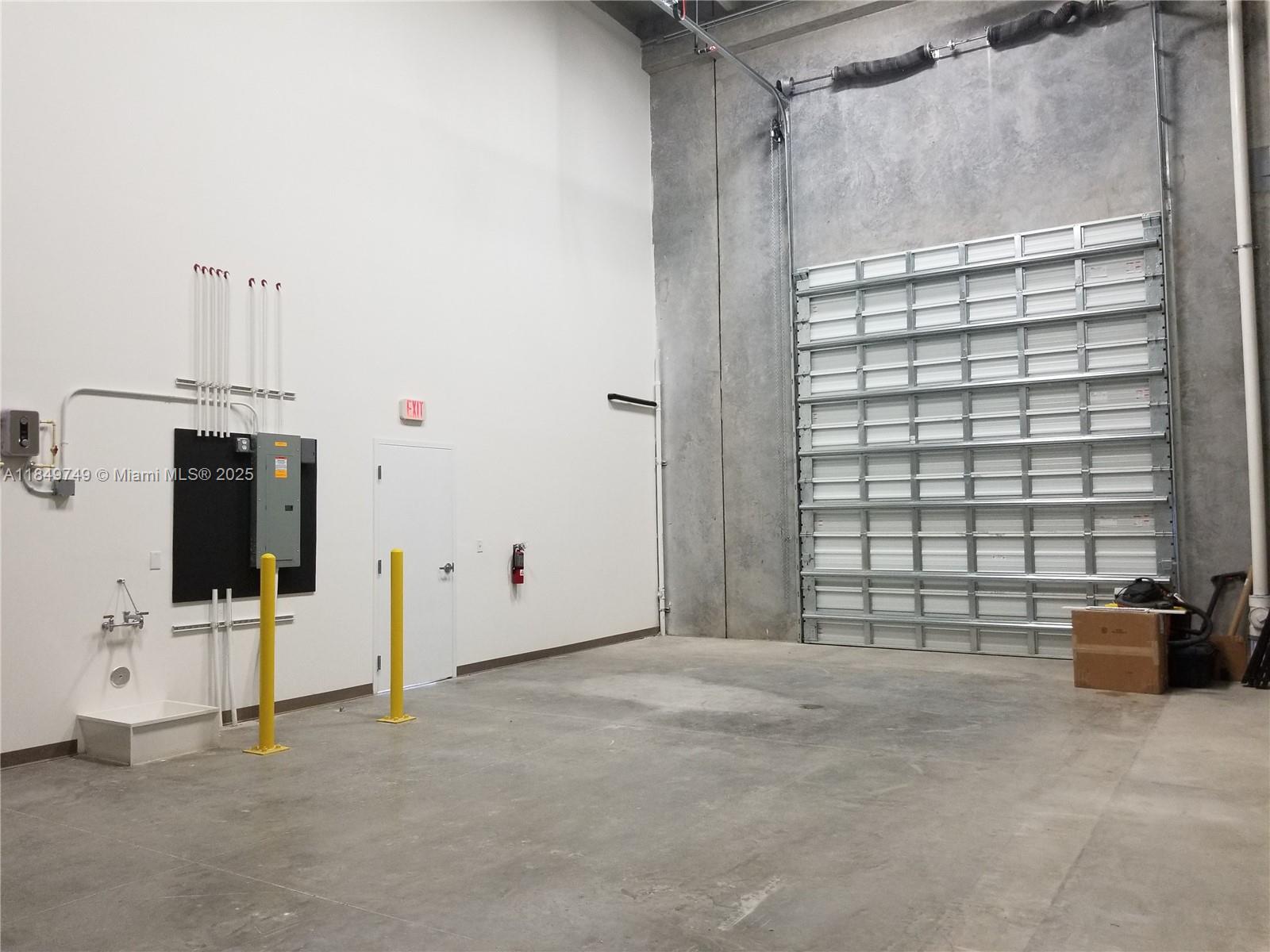 144  /   sq. ft. $ 2025-07-30 0 Photo