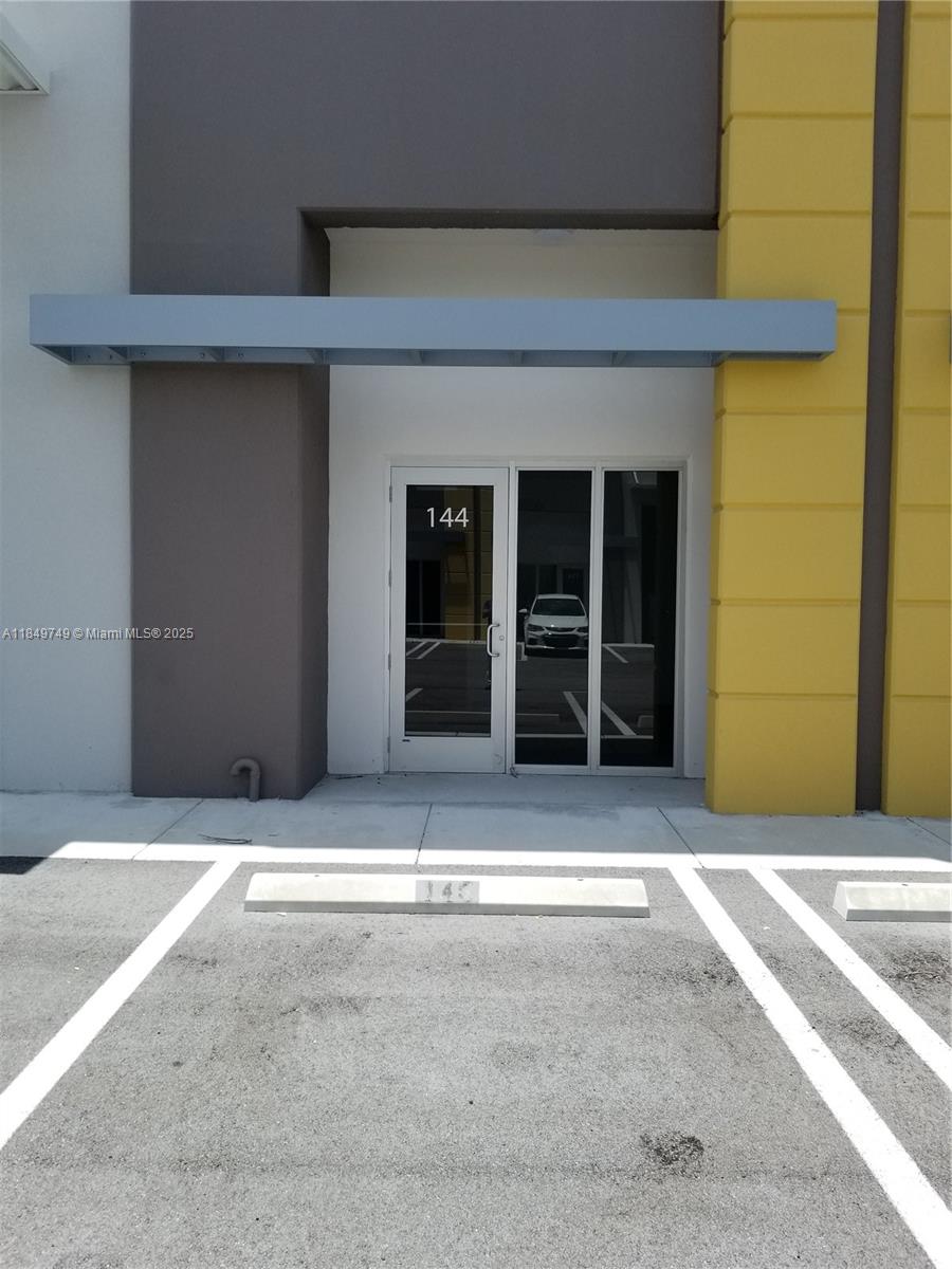 144  /   sq. ft. $ 2025-07-30 0 Photo