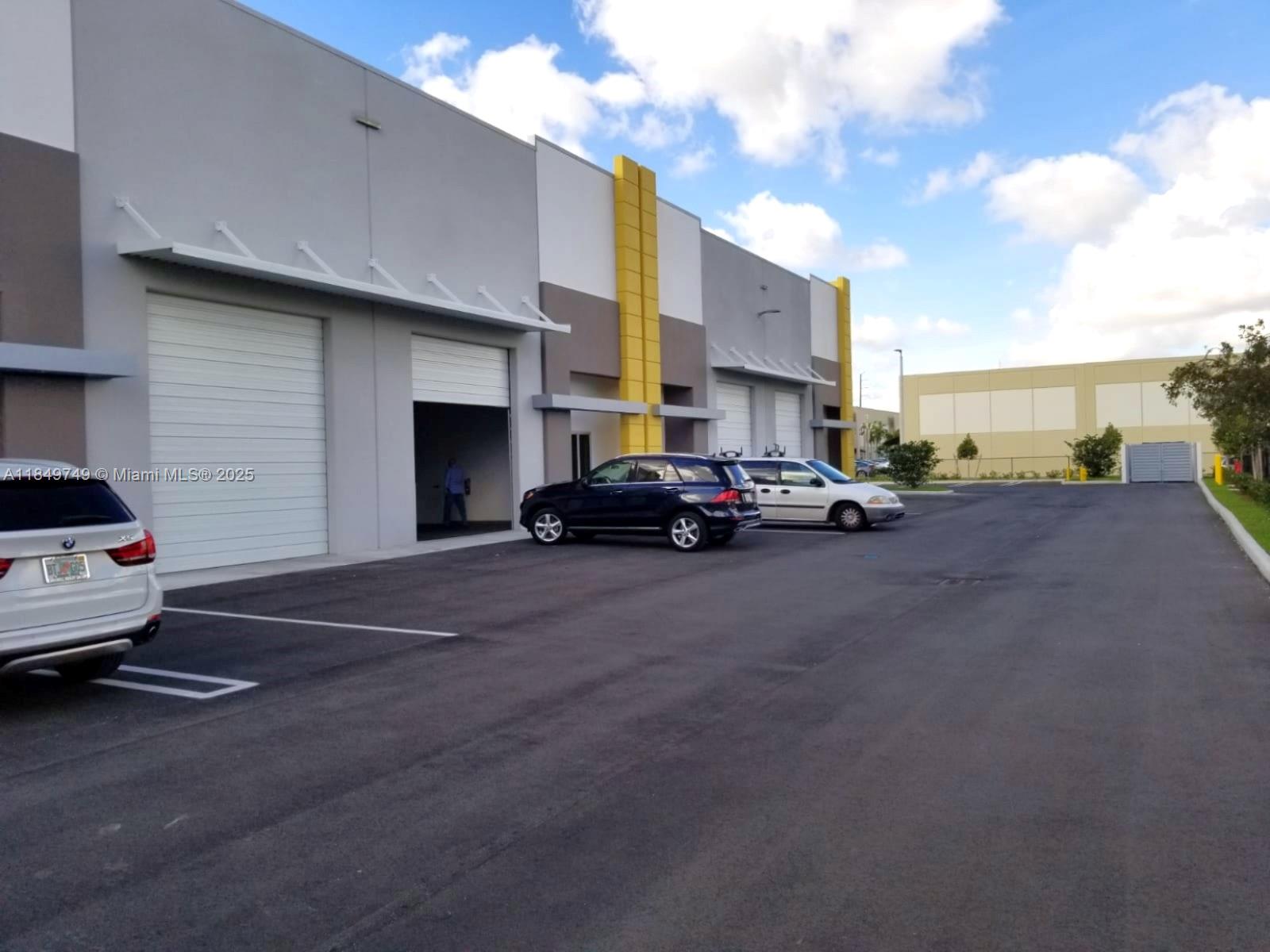 144  /   sq. ft. $ 2025-07-30 0 Photo