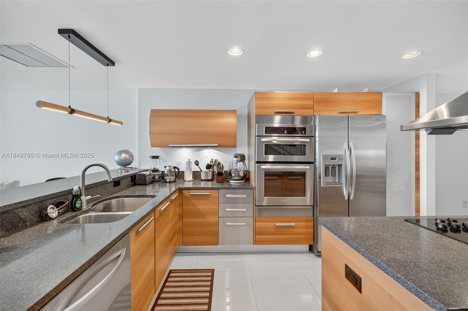 Photo of 2950 188th St  #446, Aventura, Florida, 33180 - 