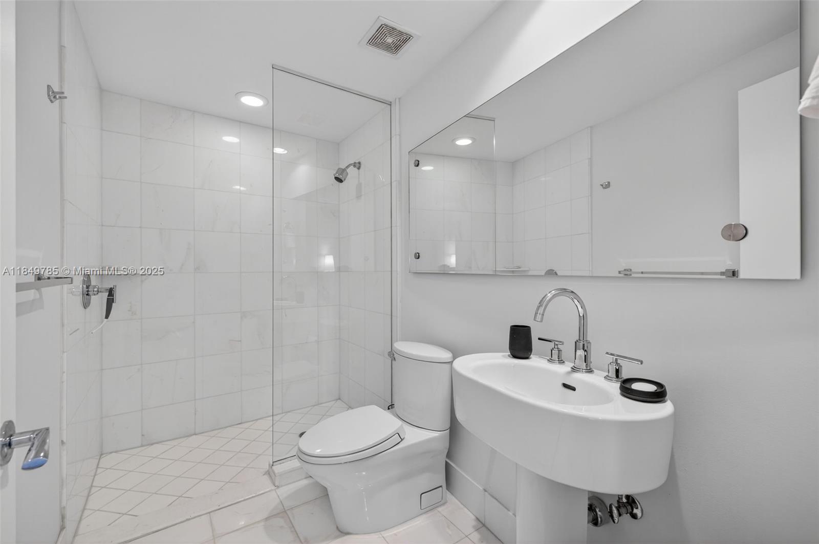 Photo of 2950 188th St  #446, Aventura, Florida, 33180 - 