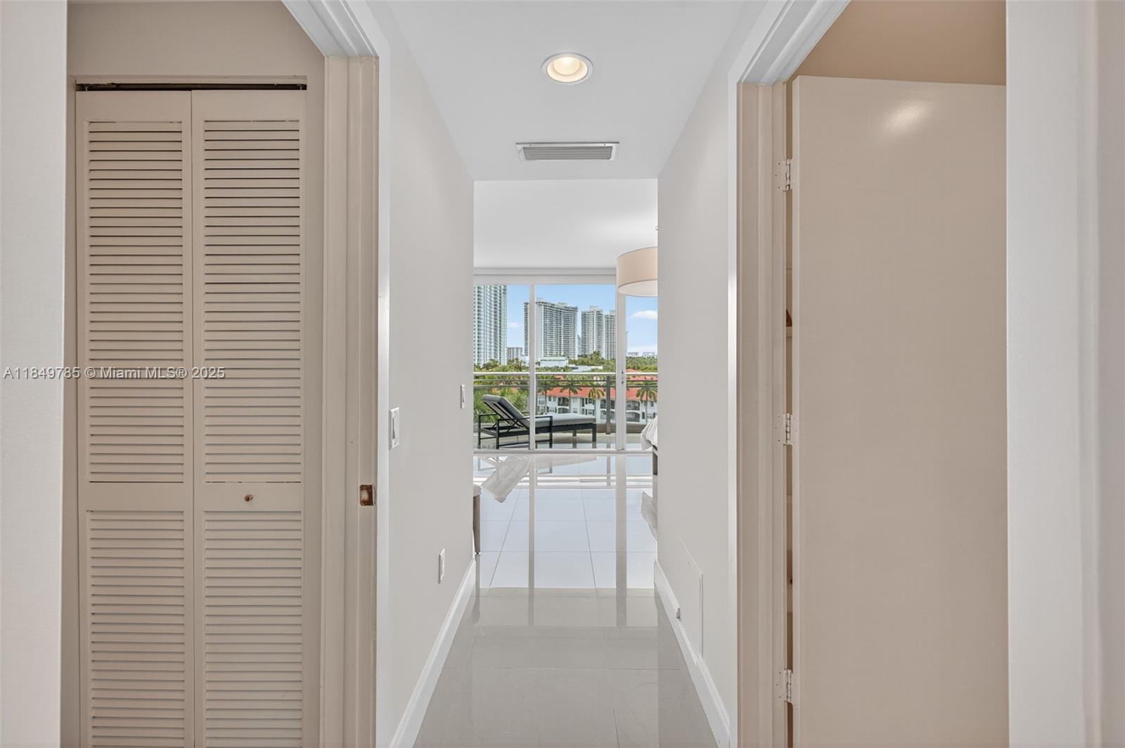 Photo of 2950 188th St  #446, Aventura, Florida, 33180 - 