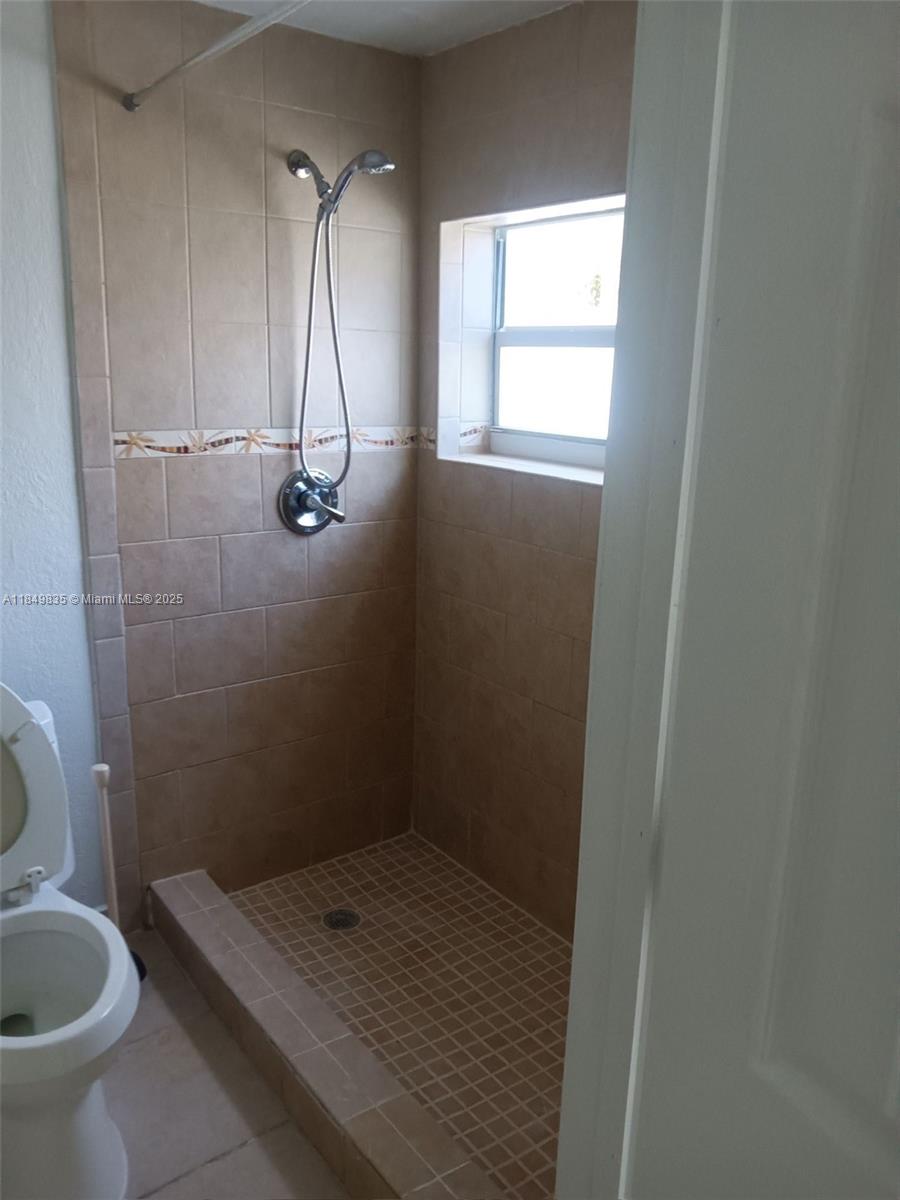 See details / 1949 sq. ft. $ 2025-07-30 0 Photo
