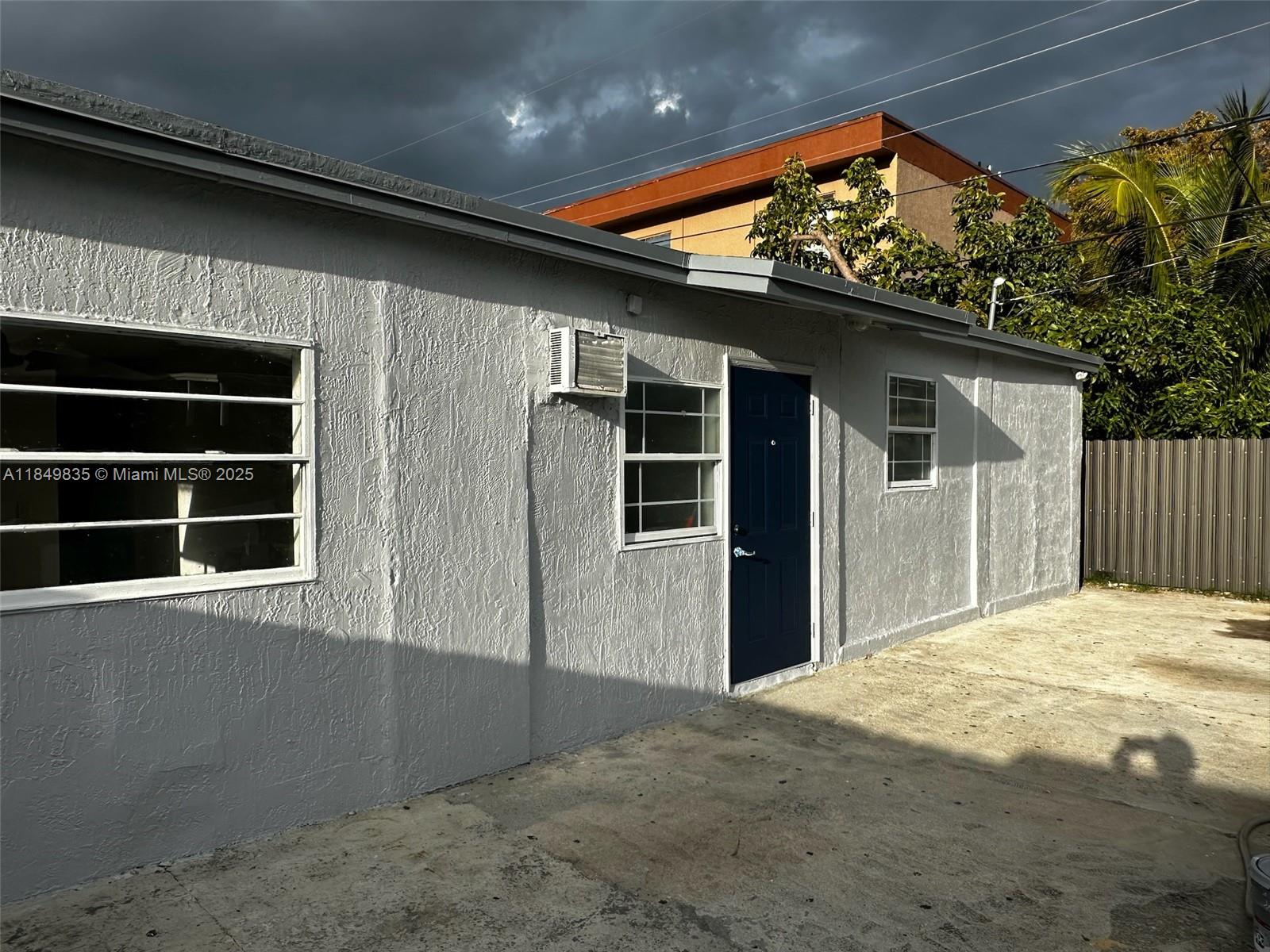 See details / 1949 sq. ft. $ 2025-07-30 0 Photo