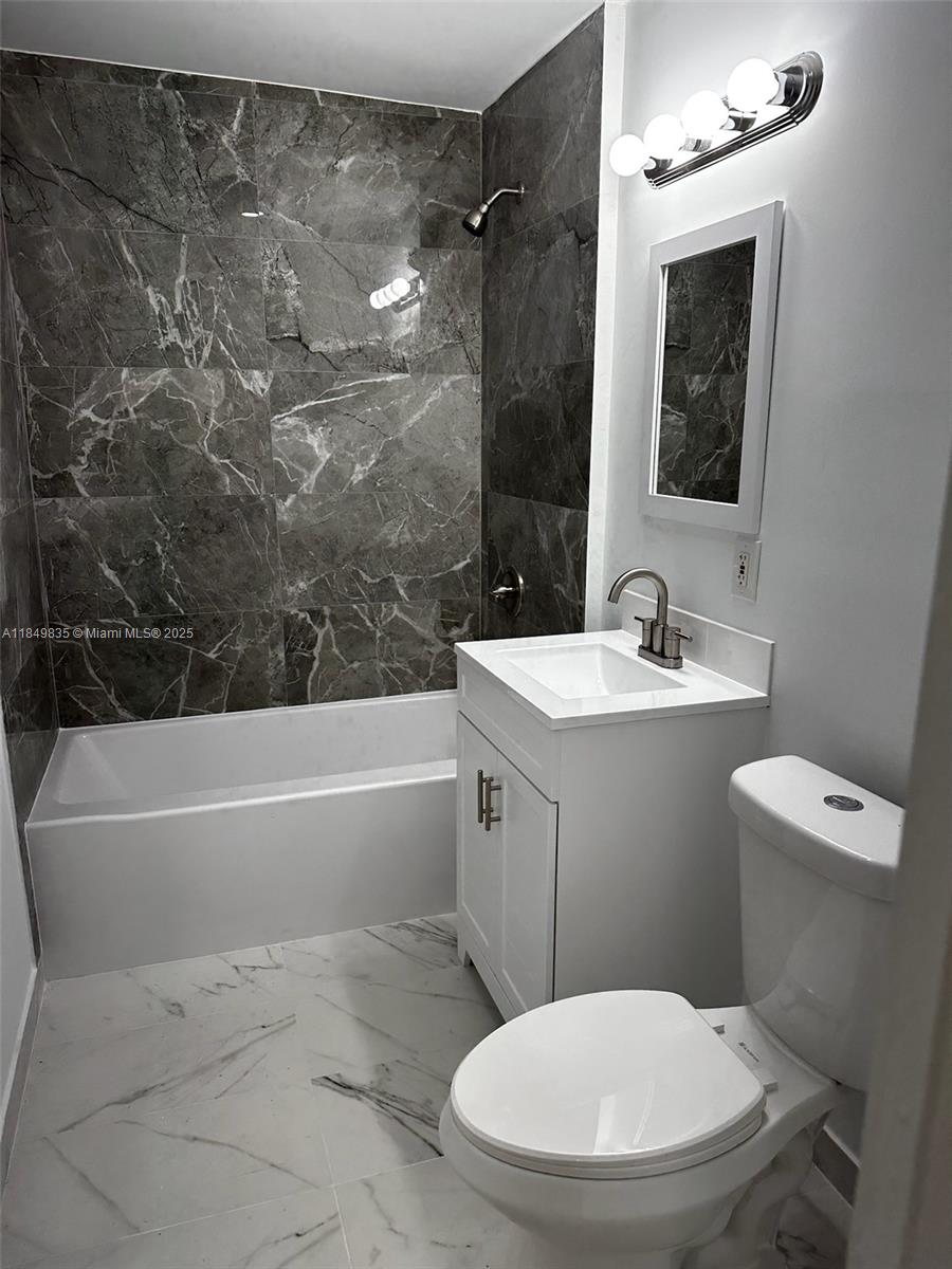 See details / 1949 sq. ft. $ 2025-07-30 0 Photo
