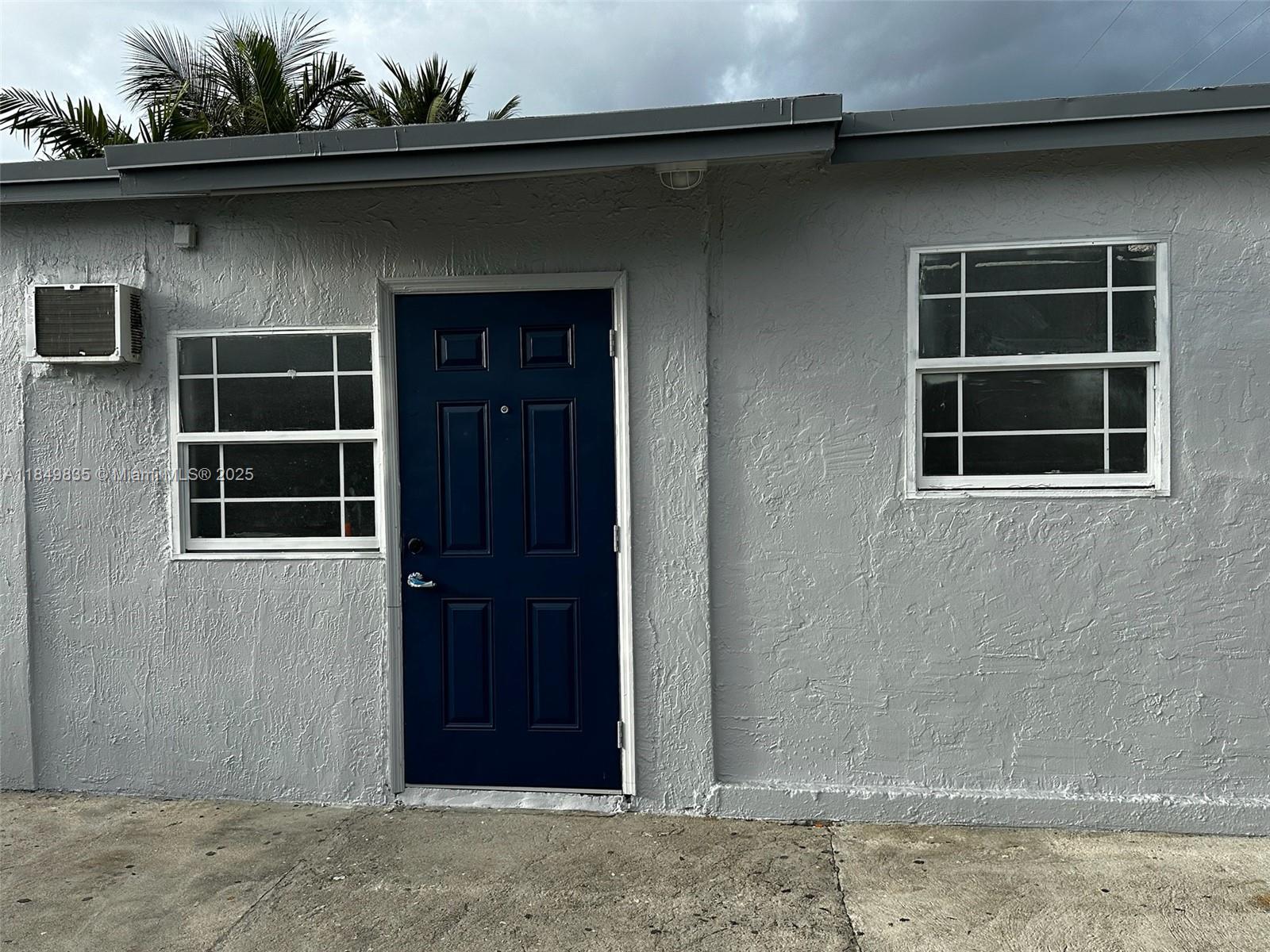 See details / 1949 sq. ft. $ 2025-07-30 0 Photo