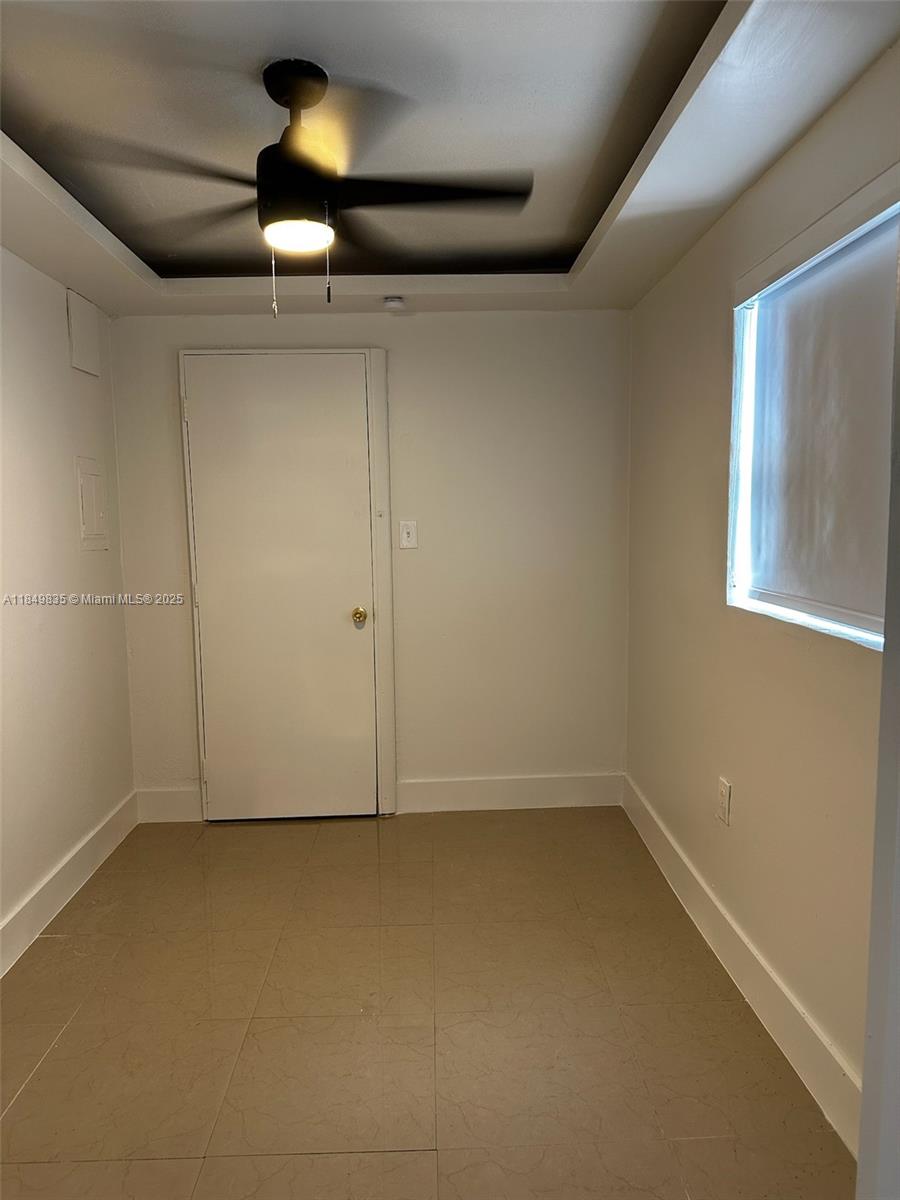 See details / 1949 sq. ft. $ 2025-07-30 0 Photo