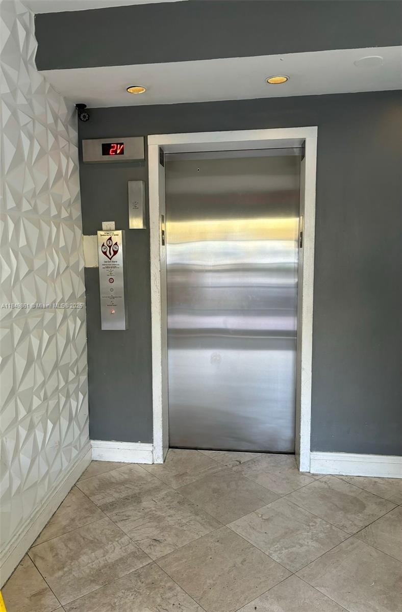 See details 209 0 / 1 400 sq. ft. $ 2025-07-30 0 Photo