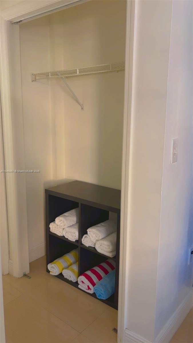 See details 209 0 / 1 400 sq. ft. $ 2025-07-30 0 Photo
