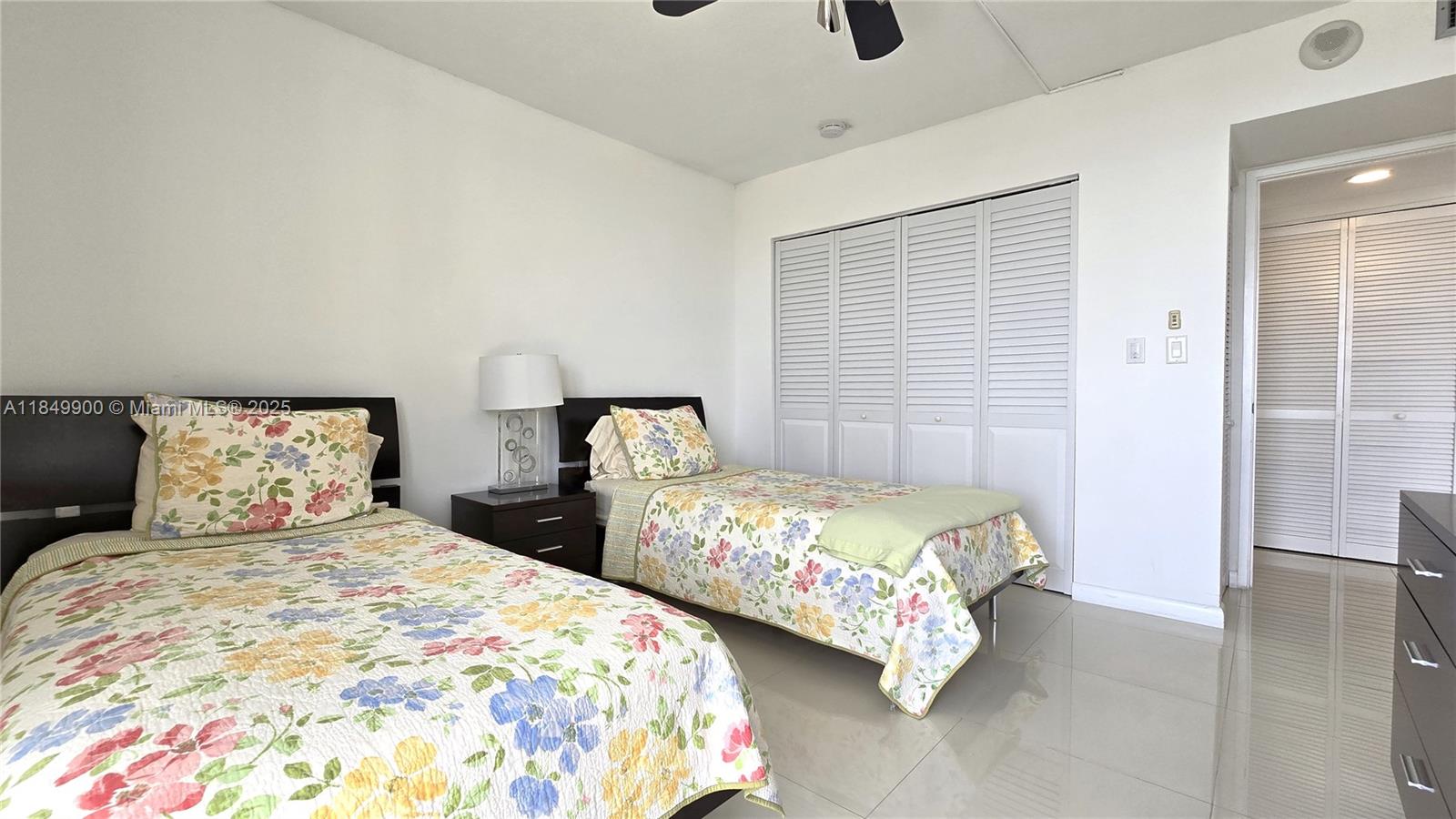 Photo of 3731 Country Club Dr  #1825, Aventura, Florida, 33180 - 
