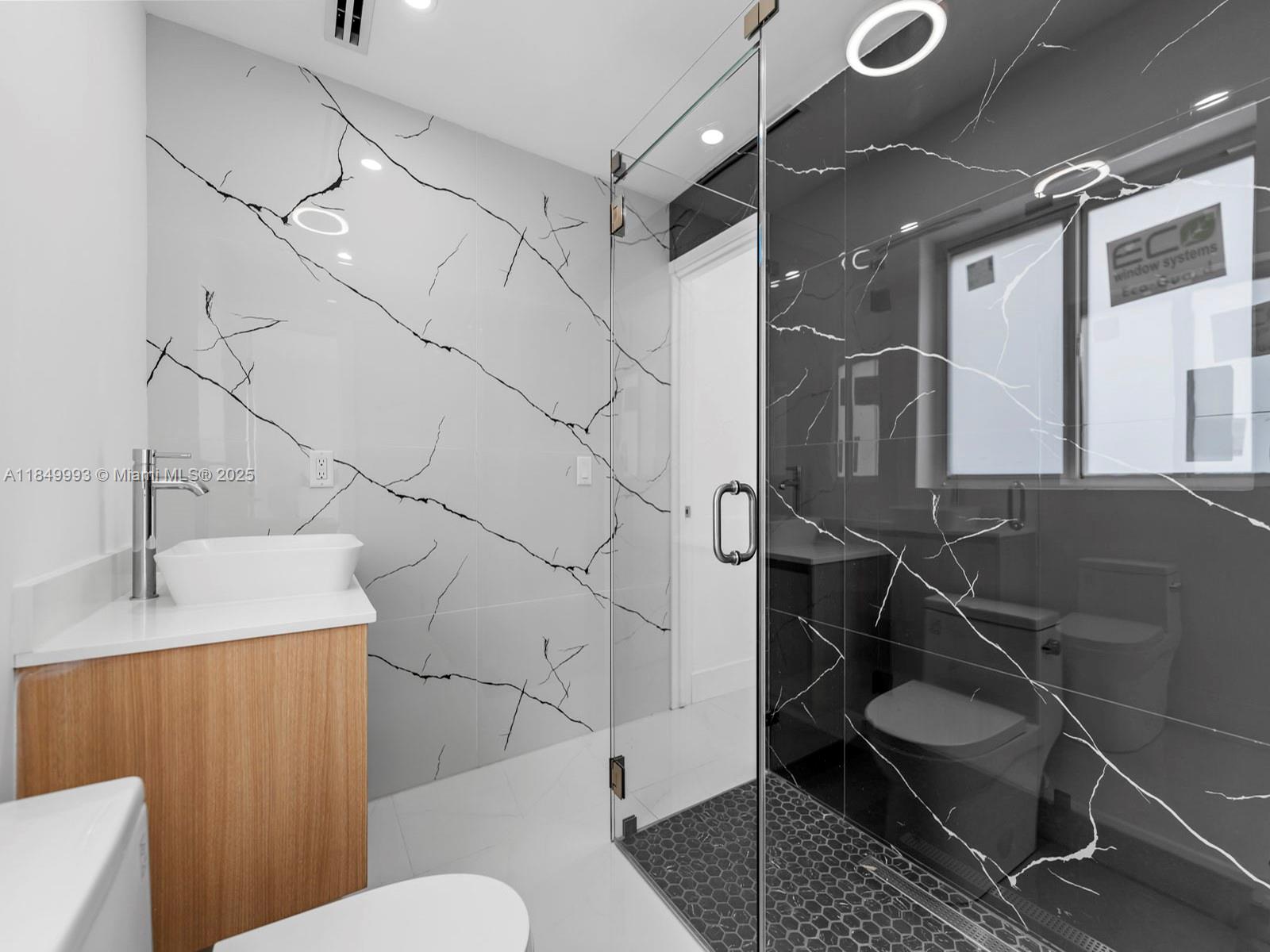   /  2494 sq. ft. $ 2025-07-31 0 Photo
