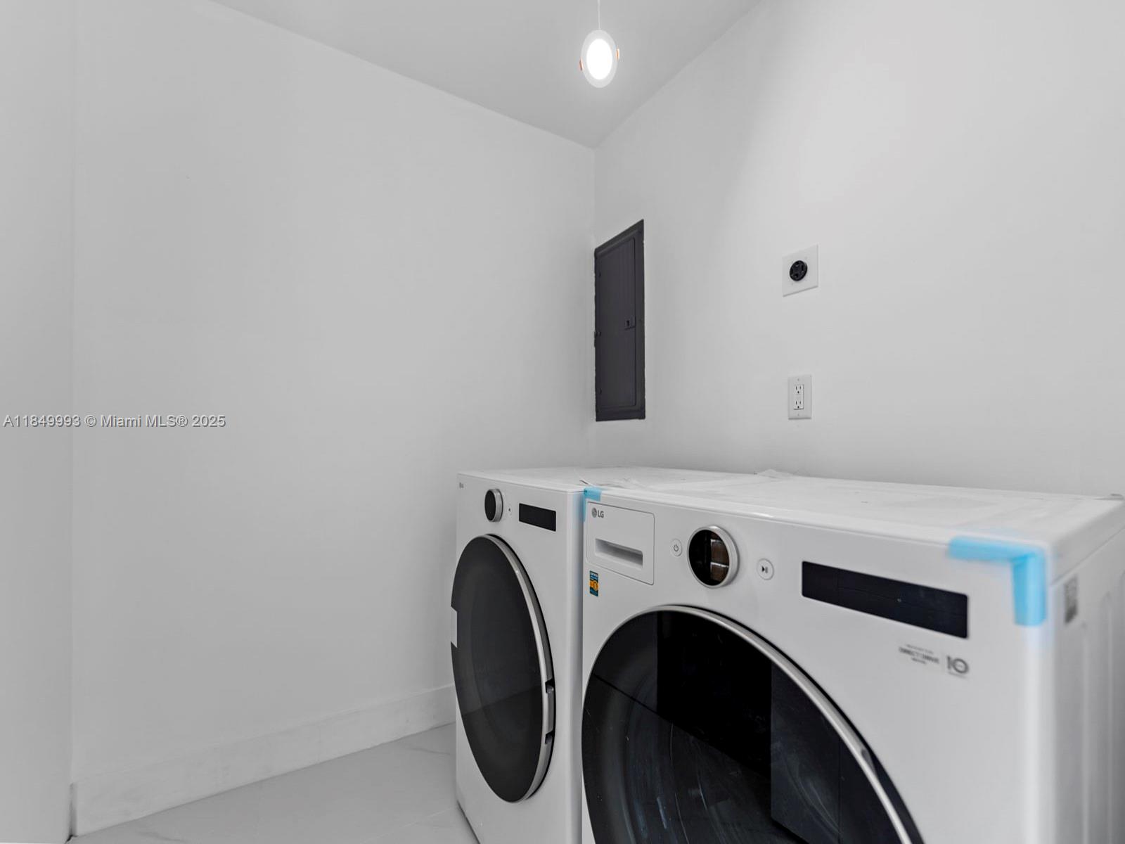   /  2494 sq. ft. $ 2025-07-31 0 Photo