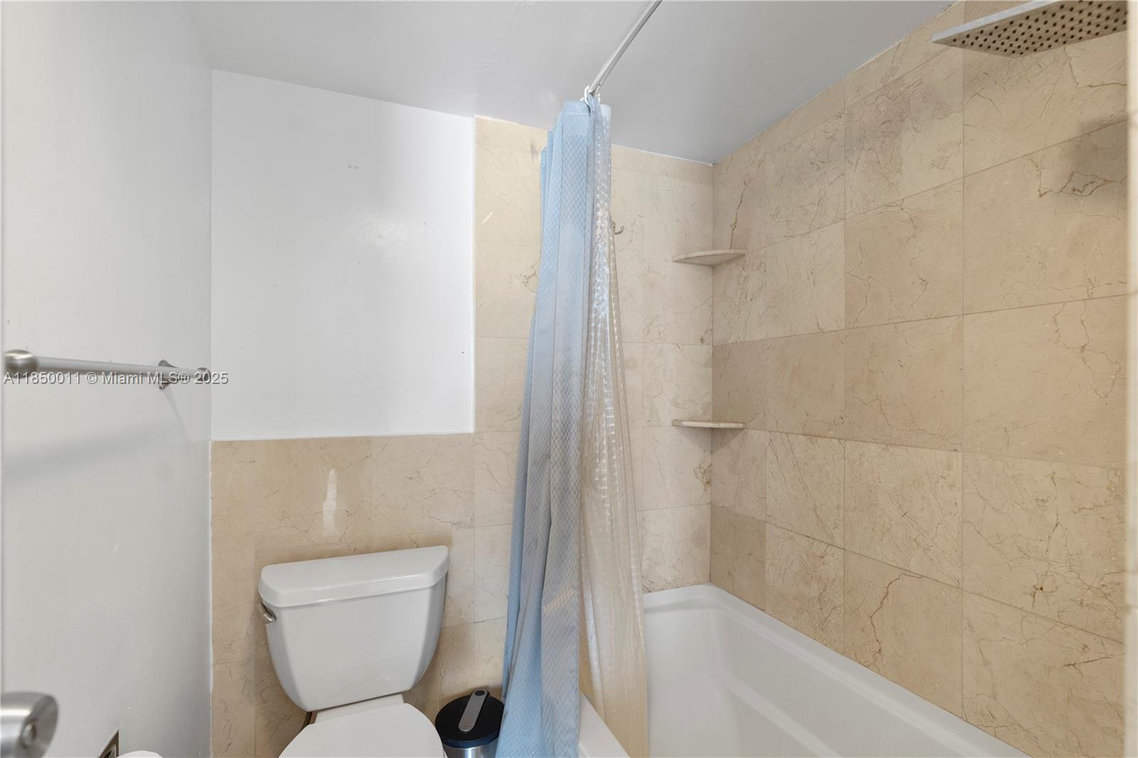 Photo of 3675 Country Club Dr  #105, Aventura, Florida, 33180 - 