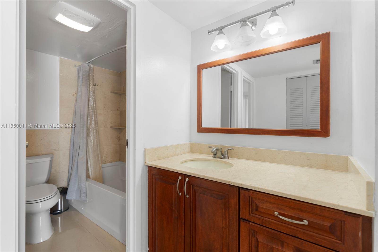 Photo of 3675 Country Club Dr  #105, Aventura, Florida, 33180 - 