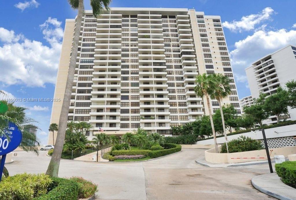 Photo of 600 Three Islands Blvd  #507, Hallandale Beach, Florida, 33009 - 