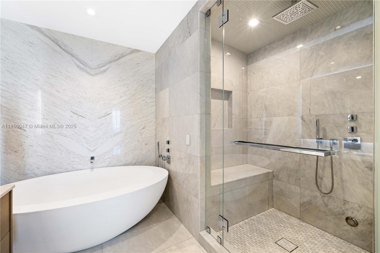 See details 4504 4 / 6 3625 sq. ft. $ 2025-07-31 0 Photo