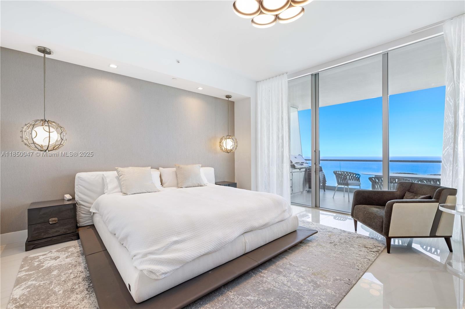 See details 4504 4 / 6 3625 sq. ft. $ 2025-07-31 0 Photo