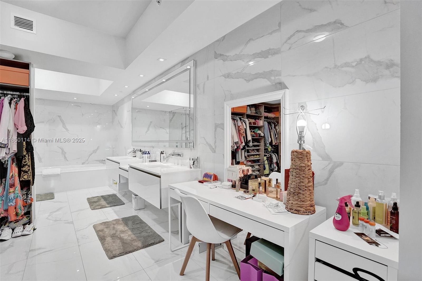 Photo of 5000 Island Estates Dr  #1006, Aventura, Florida, 33160 - 