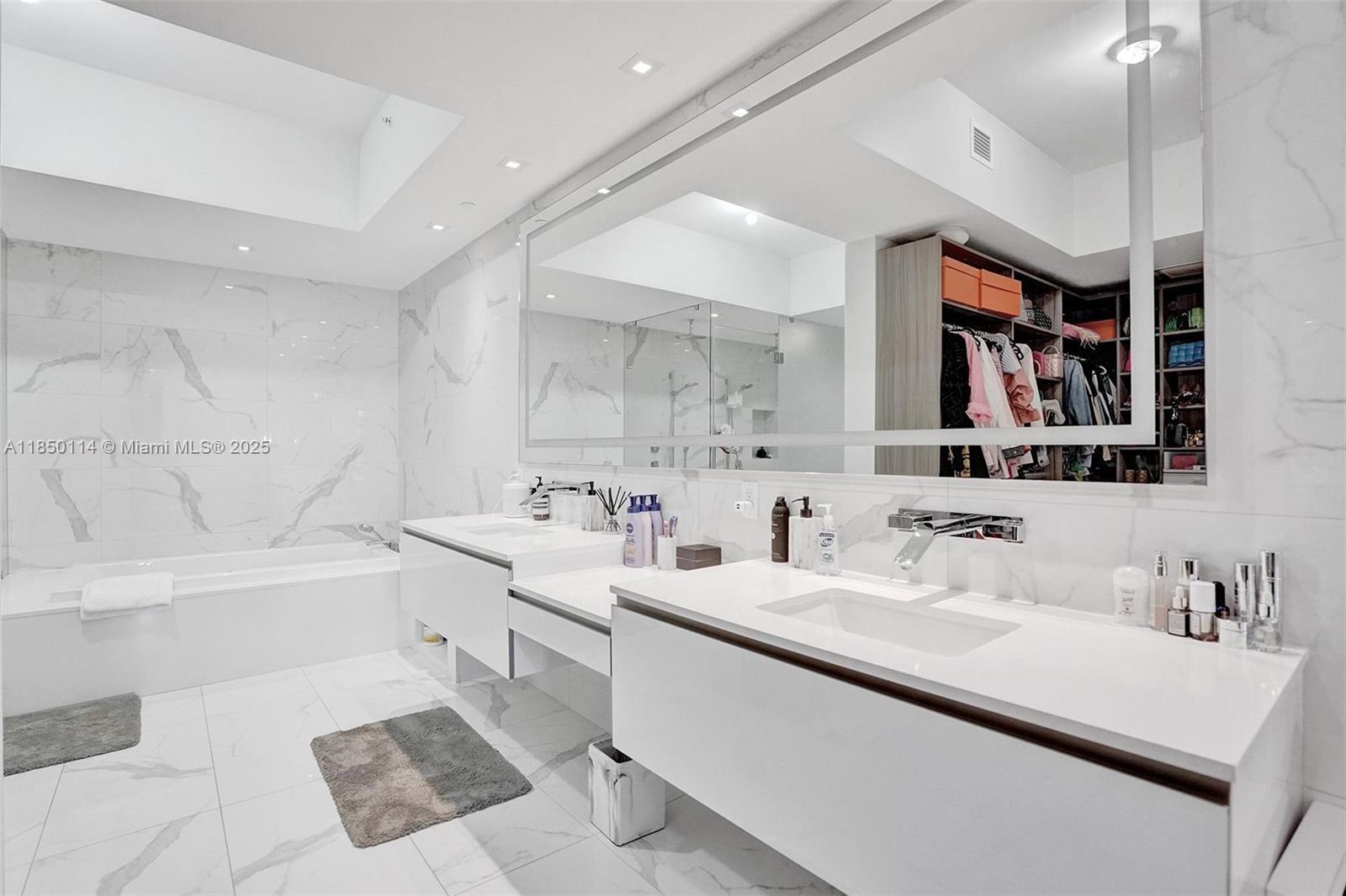 Photo of 5000 Island Estates Dr  #1006, Aventura, Florida, 33160 - 