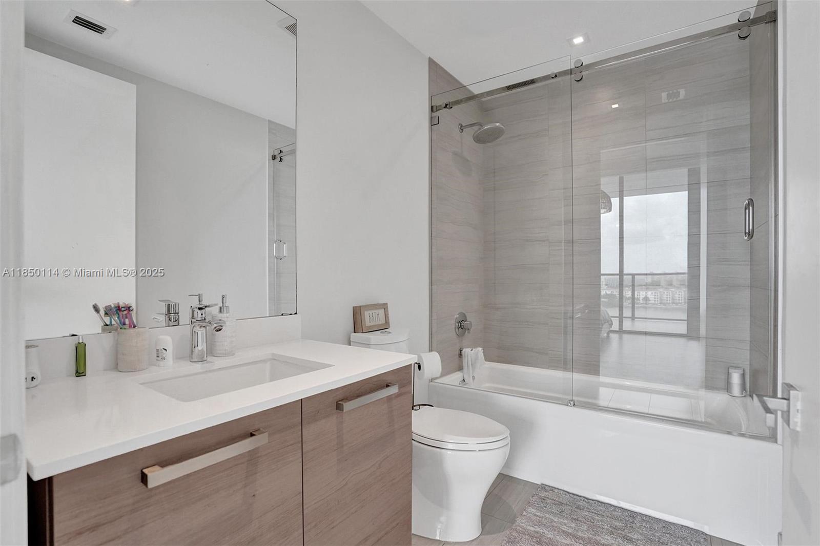 Photo of 5000 Island Estates Dr  #1006, Aventura, Florida, 33160 - 