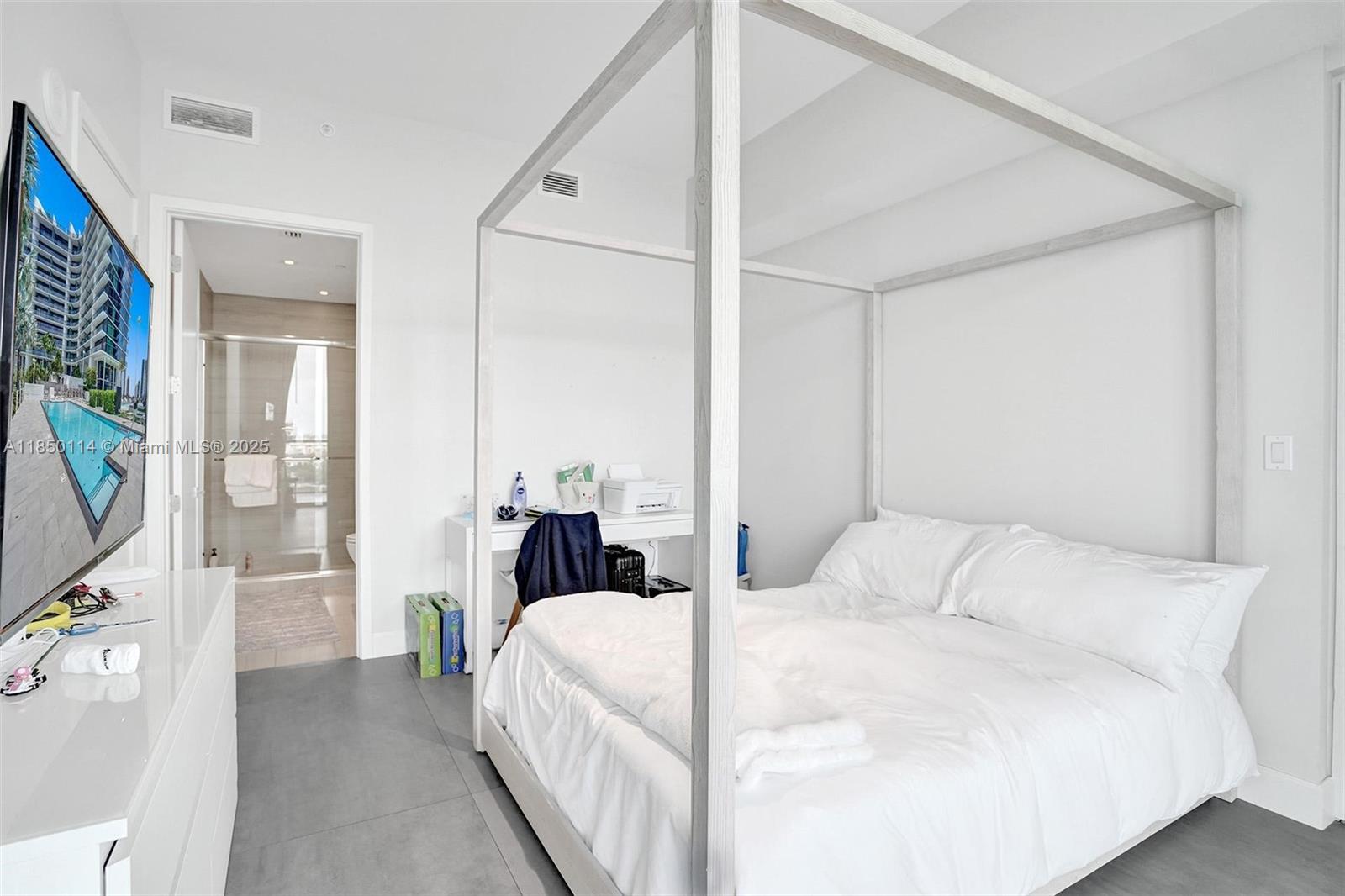 Photo of 5000 Island Estates Dr  #1006, Aventura, Florida, 33160 - 