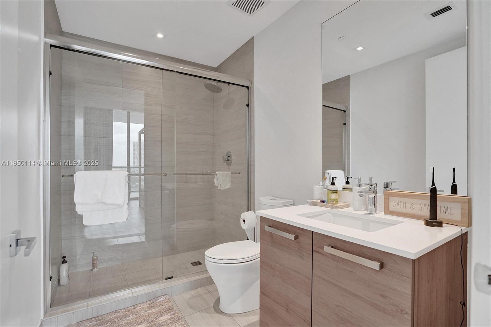 Photo of 5000 Island Estates Dr  #1006, Aventura, Florida, 33160 - 