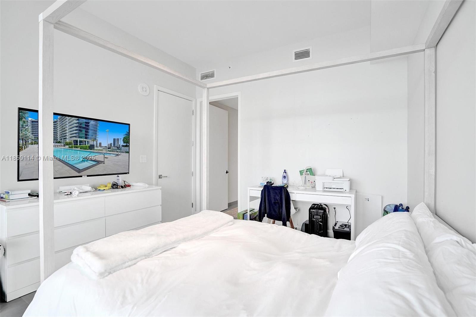 Photo of 5000 Island Estates Dr  #1006, Aventura, Florida, 33160 - 